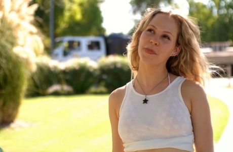 Fiona Luv nice actress photos
