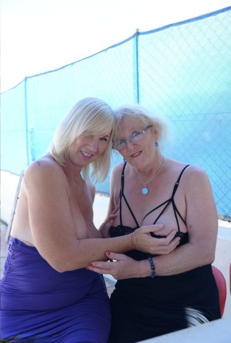 shapely grannytures free porn images