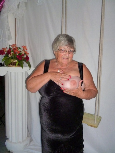 european granny sexy photo