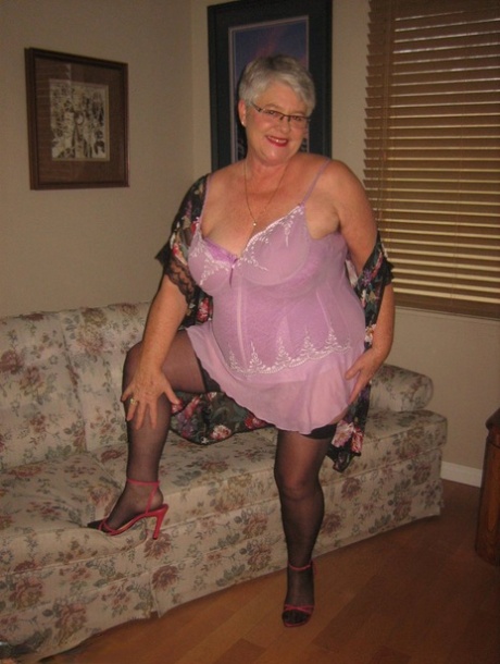 real amateur granny hot naked gallery