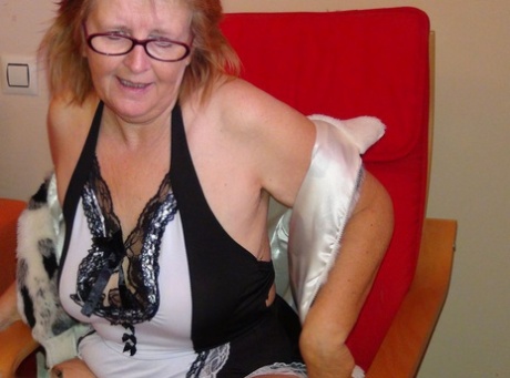 granny message beautiful porn pictures