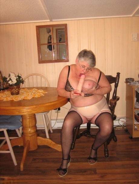 fucking black granny asshole bwc sexy nude gallery