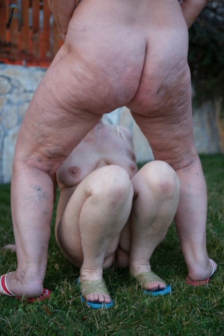 hungarian bbw granny art xxx photo