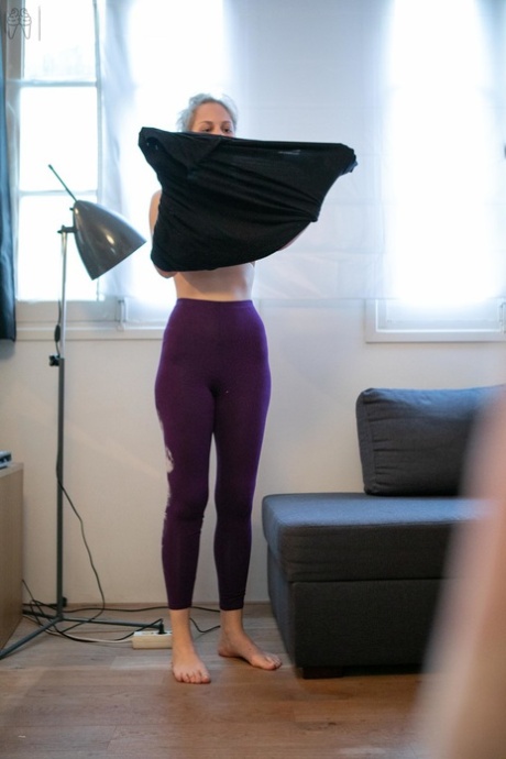 Rose Kisses beautiful pornstar images