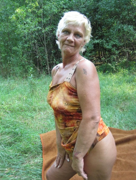 saggy huge boob grannytures hot porn photos